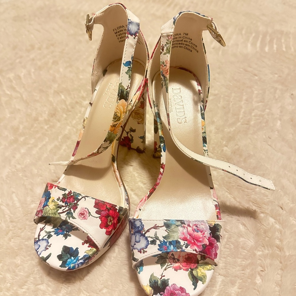 BRAND NEW David's Bridal Multicolor Floral Heels come with matching purse!!! - Picture 3 of 8